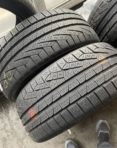 Pirelli Winter Sottozero II 245/45 R19 и 275/40 R19 V