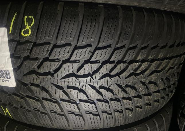 Nokian Tyres WR Snowproof 245/45 R18