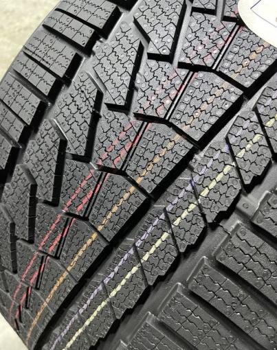 Continental ContiWinterContact TS 860S 285/30 R22 101W