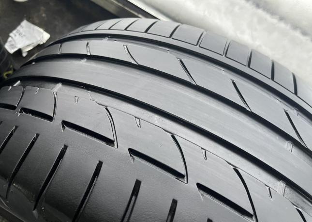 Bridgestone Potenza S001 245/40 R20 и 275/35 R20 Y