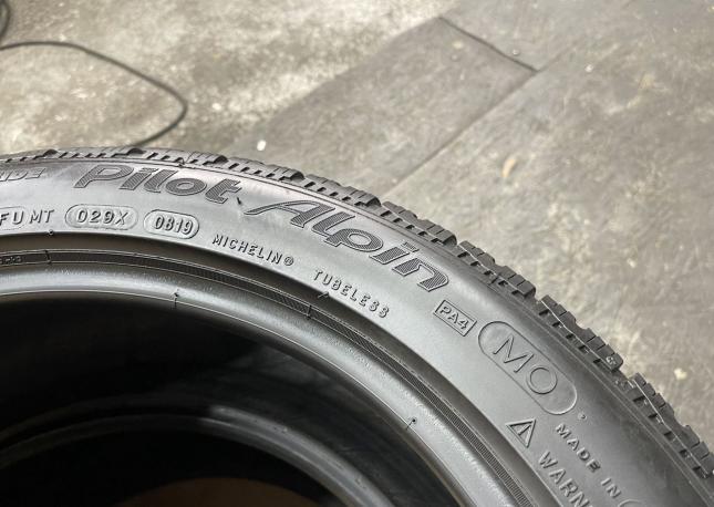 Michelin Pilot Alpin PA4 225/45 R18