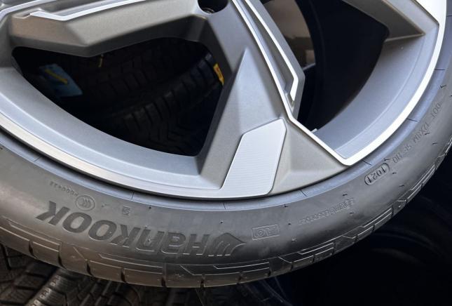 Hankook Ventus S1 Evo 3 K127 285/35 R22