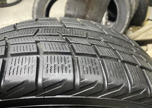 Yokohama Ice Guard IG60 205/60 R16