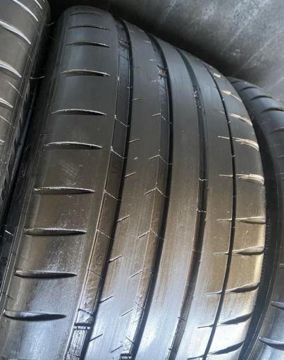 Michelin Pilot Sport 4 S 225/35 R19