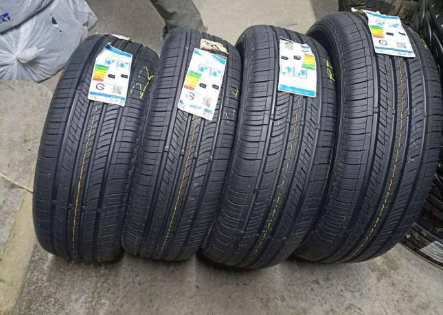 Roadstone N5000 215/60 R16 95H