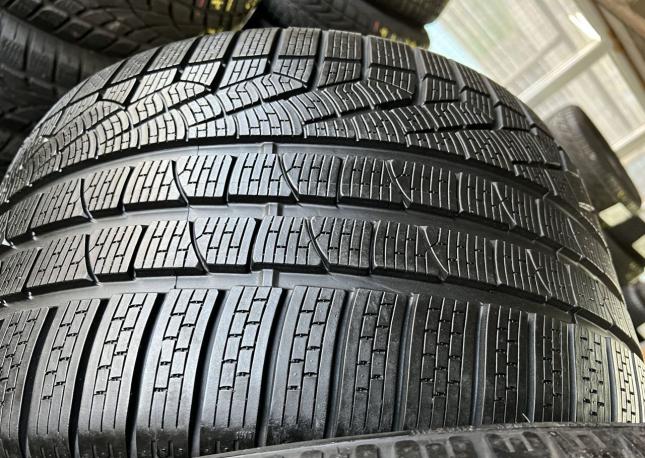 Pirelli Winter Sottozero II 295/30 R19