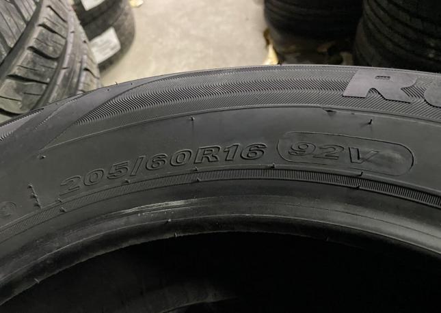 Roadstone N&#39;Blue Eco 205/60 R16 92V