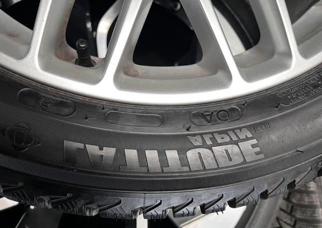 Michelin Latitude Alpin 255/45 R20