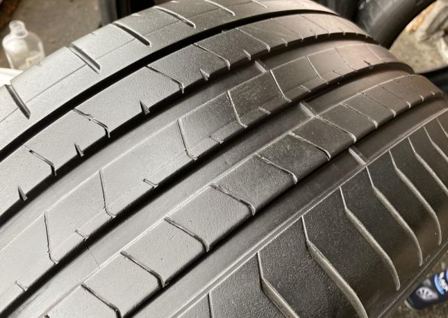 Pirelli P Zero PZ4 285/40 R21 109Y