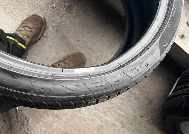 Pirelli P Zero SUV 245/35 R19