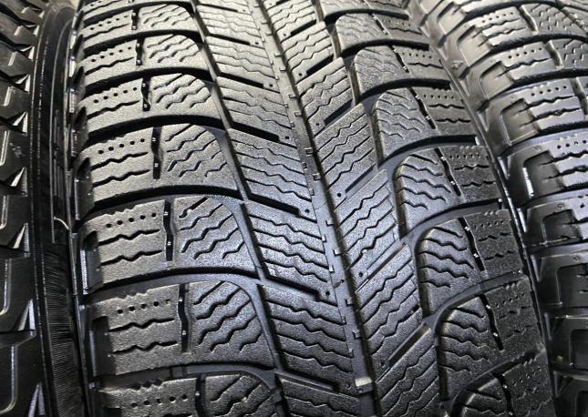 Michelin X-Ice XI3 185/65 R15 92T