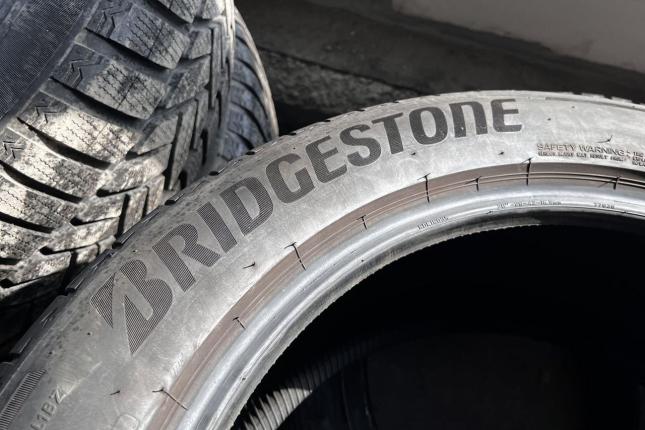 Bridgestone Alenza 001 255/50 R20