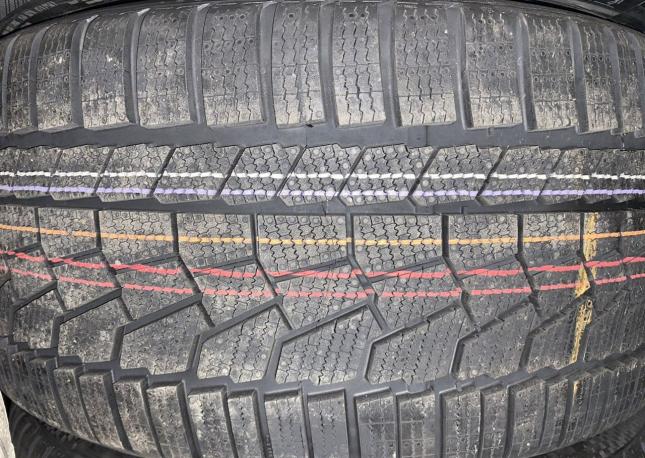 Continental ContiWinterContact TS 860S 285/30 R22 101W