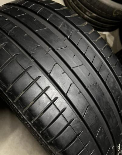 Pirelli P Zero PZ4 255/35 R21