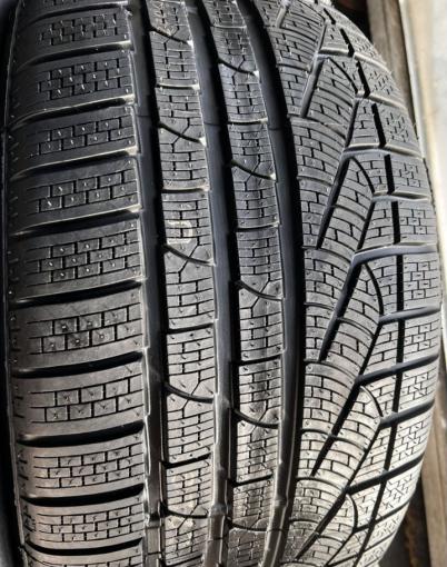 Pirelli Winter Sottozero II 245/45 R19 и 275/40 R19