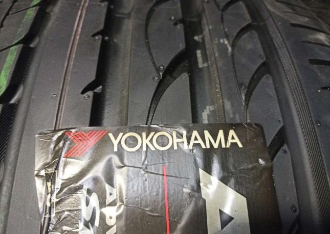 Yokohama Advan Sport V103S 265/35 R20 99