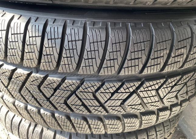 Pirelli Scorpion Winter 235/55 R19