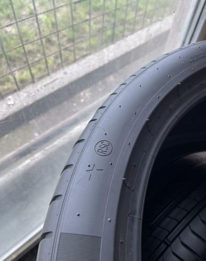 Pirelli P Zero PZ4 275/40 R22 107Y