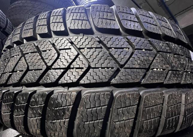 Pirelli Winter Sottozero 3 225/50 R18