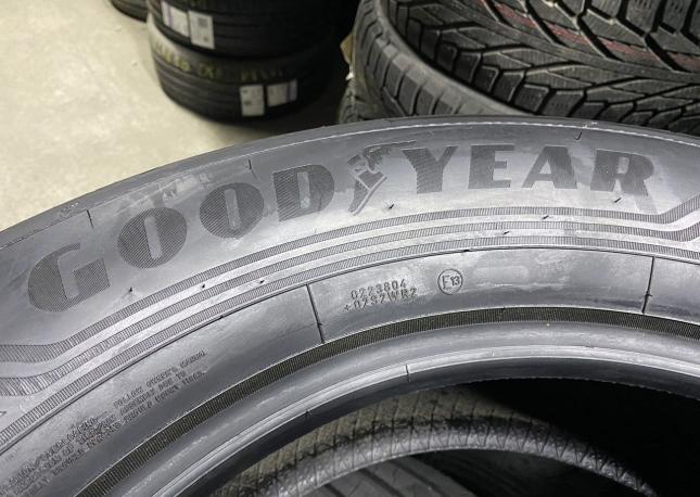 Goodyear EfficientGrip 275/60 R20 115H