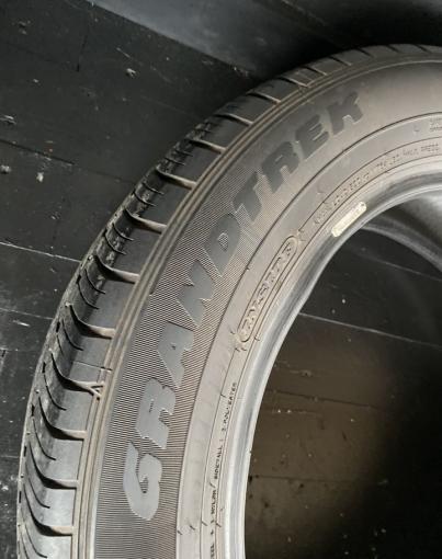 Dunlop Grandtrek ST30 225/60 R18