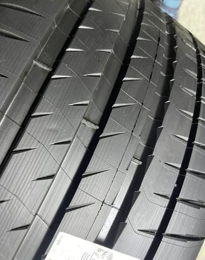 Michelin Pilot Sport 4 S 285/30 R22 101Y