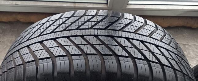 Goodyear Vector 4Seasons 205/55 R16 94V