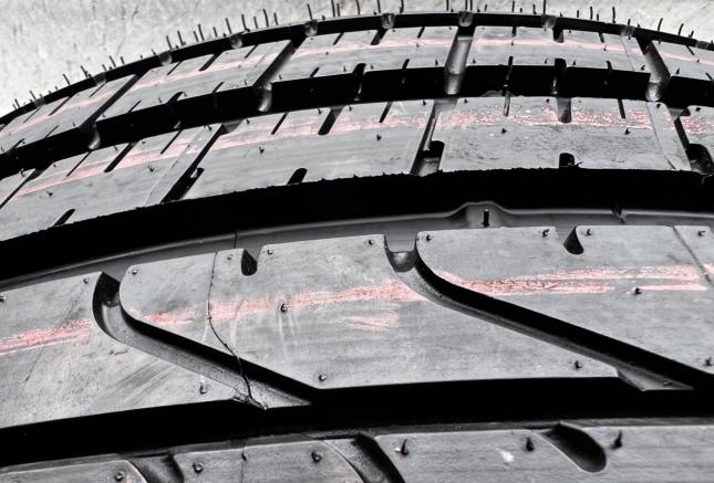 Pirelli P Zero SUV 295/45 R20