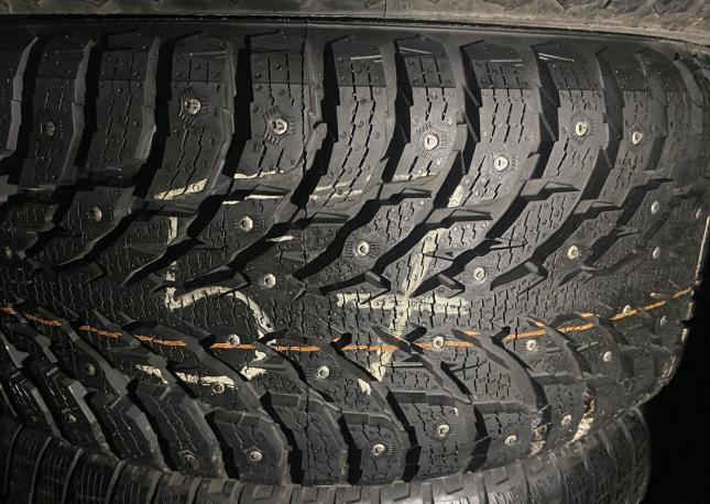 Nokian Tyres Hakkapeliitta 9 255/50 R19