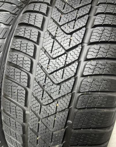 Pirelli Winter Sottozero 3 225/40 R19 93H