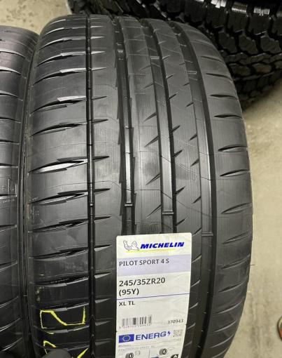 Michelin Pilot Sport 5 245/35 R20 Y