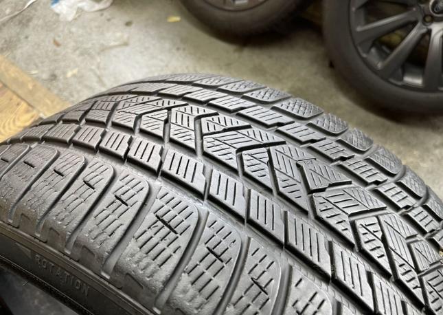 Pirelli Scorpion Winter 295/35 R21 107V