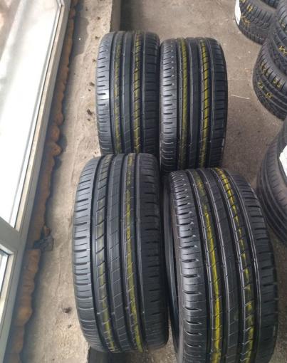 Kumho Ecsta HS51 215/40 R17 87W