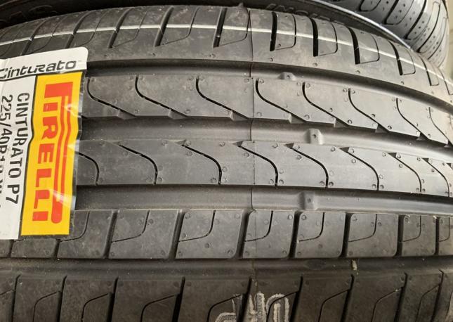 Pirelli Cinturato P7 225/40 R18 92Y