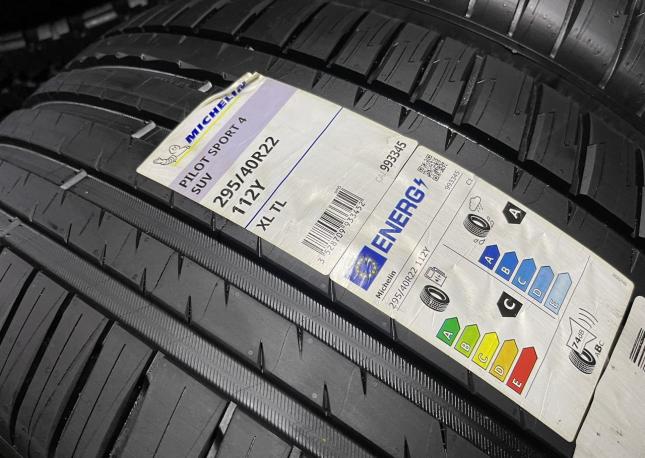 Michelin Pilot Sport 4 S Acoustic 295/40 R22 112Y