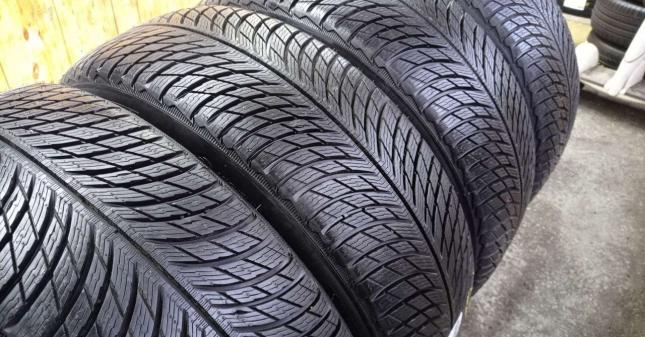 Michelin Alpin 5 235/55 R19