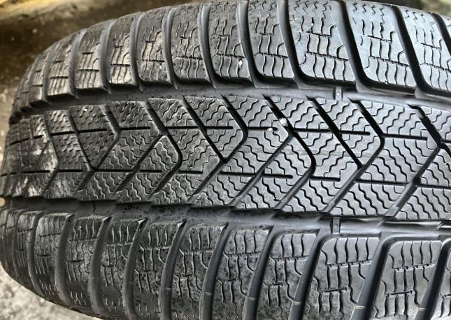 Pirelli Winter Sottozero 3 245/45 R18