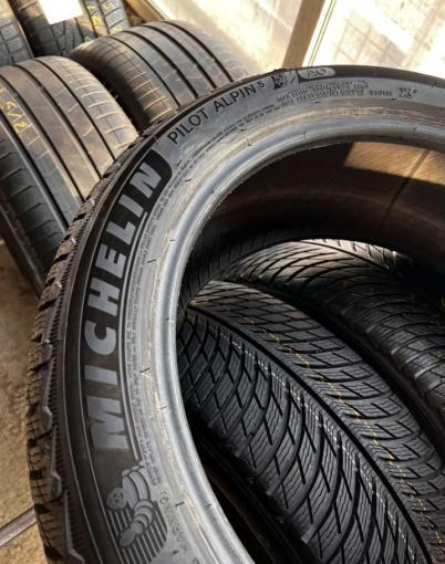 Michelin Pilot Alpin 5 245/45 R19