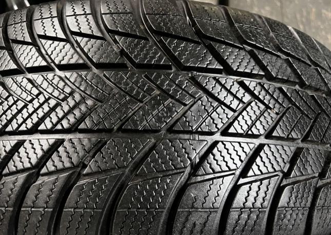 Bridgestone Blizzak LM-001 Evo 225/55 R18