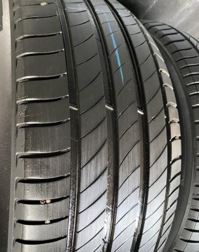 Michelin Primacy 4 235/55 R18