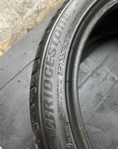 Bridgestone Potenza S001 225/45 R19