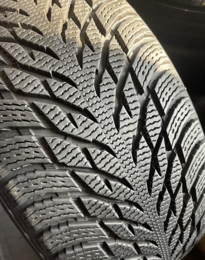 Nokian Tyres Hakkapeliitta R3 225/40 R19 и 255/35 R19