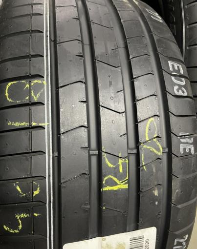 Pirelli P Zero PZ4 245/45 R18 и 275/40 R18 Y