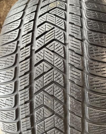 Pirelli Scorpion Winter RFT 275/40 R20