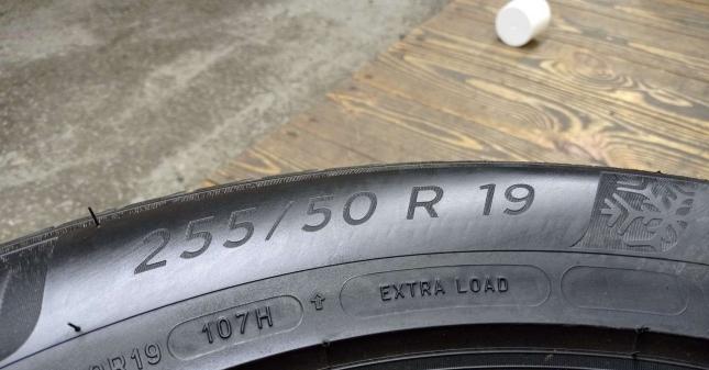 Michelin X-Ice 3 255/50 R19