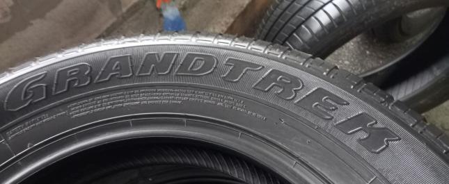Dunlop Grandtrek ST20 225/65 R18 103H