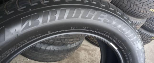 Bridgestone Dueler H/P Sport 235/55 R19 101V