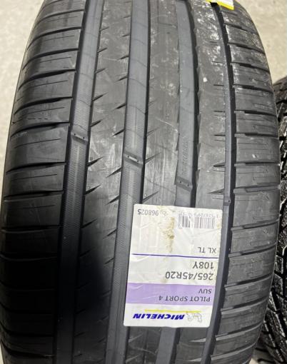 Michelin Pilot Sport 4 SUV 265/45 R20