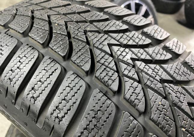 Dunlop SP Winter Sport 4D 215/55 R18 95H