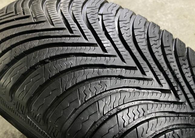 Michelin Alpin 5 215/65 R17 99H